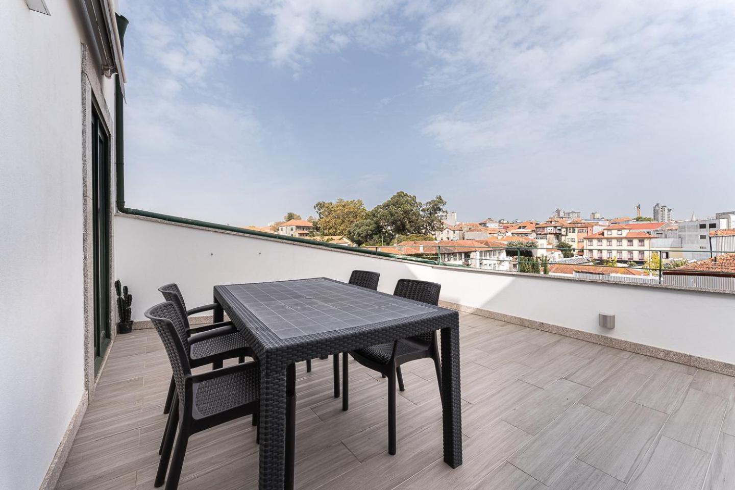Guestready - The Other Side Porto Bagian luar foto